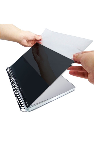 CAPA PARA CADERNO EM PVC CRISTAL, DUAS PARTES, FORMATO UNIVERSITÁRIO (190MM X 278MM)